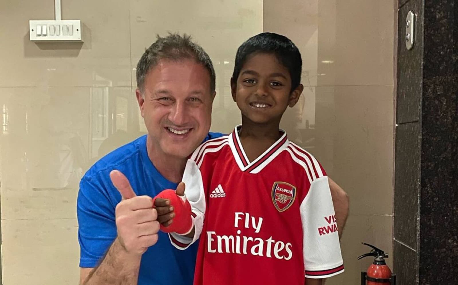 Dr. Karl Schuhmann bei rekonstruktiver Chirurgie