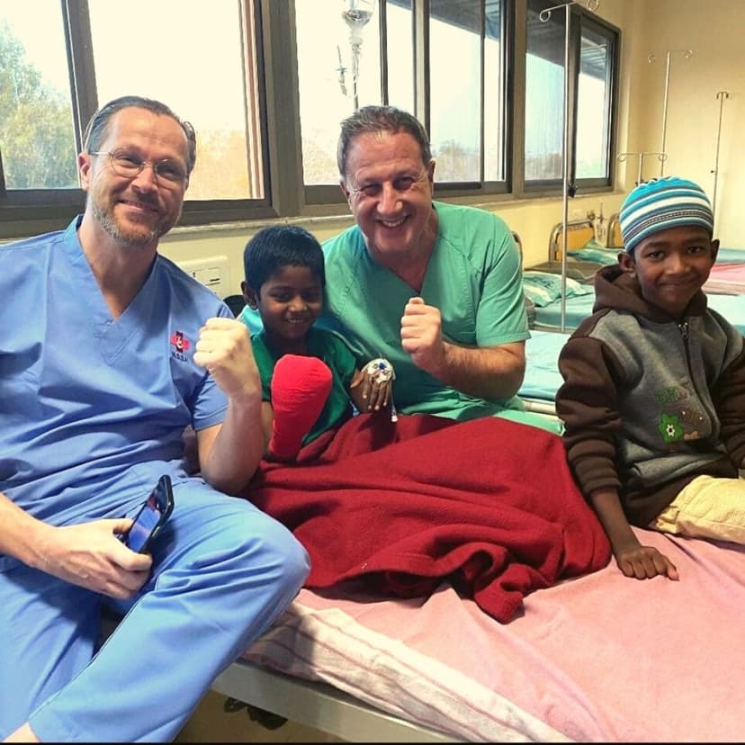 Dr. Schuhmann und Dr. Wermter während des Einsatzes