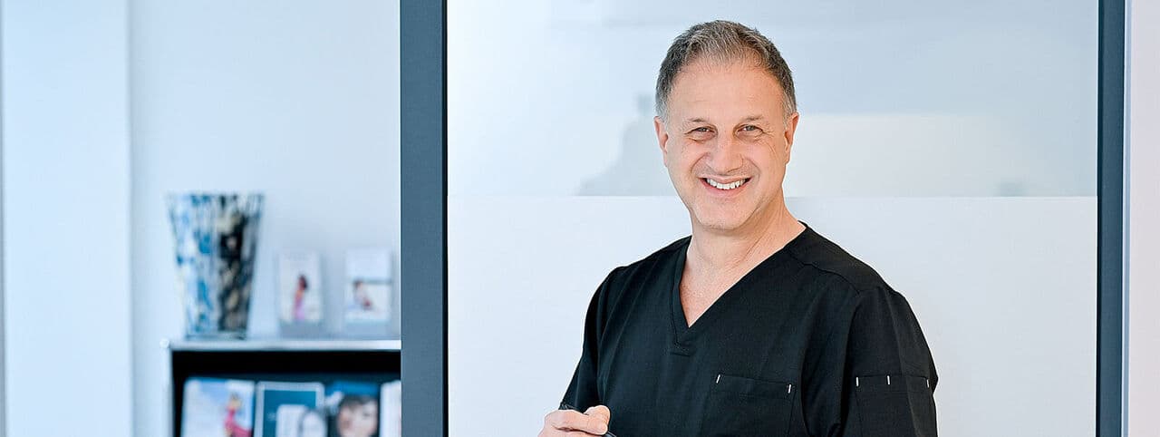 Ästhetischer Plastischer Chirurg Dr. Karl Schuhmann in Düsseldorf
